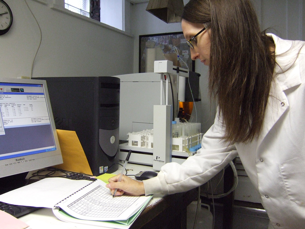 Analysis Services | UNYSE - Environmental Consultants